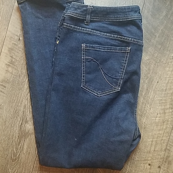 Lane Bryant skinny Genius Fit Jean's - Picture 3 of 3